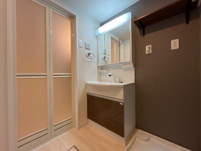イリアス 部屋画像