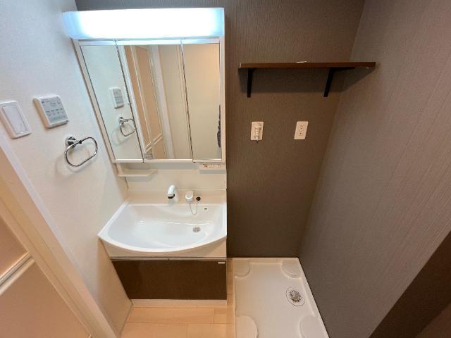 イリアス 部屋画像