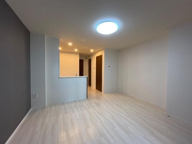 イリアス 部屋画像