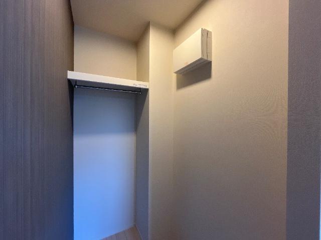 イリアス 部屋画像