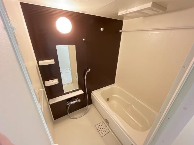 ストロベリー・フィールズ 部屋画像