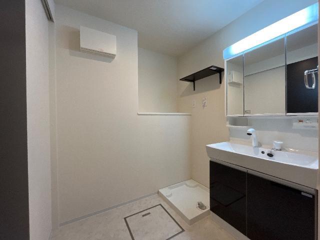 ストロベリー・フィールズ 部屋画像
