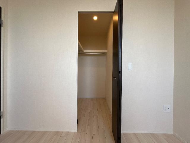 ストロベリー・フィールズ 部屋画像