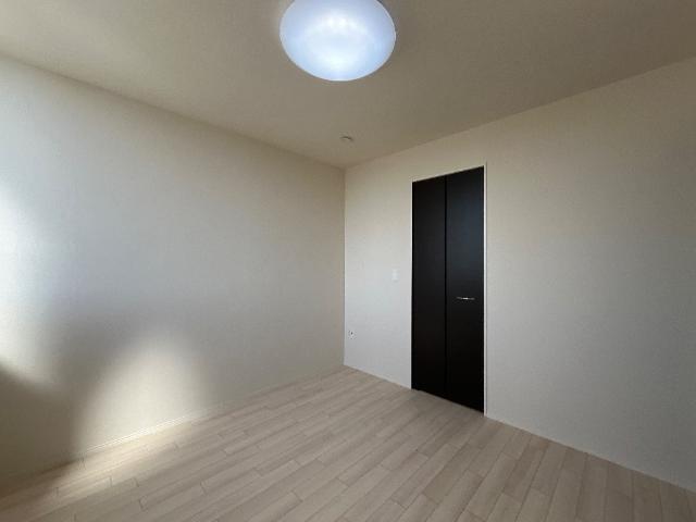 ストロベリー・フィールズ 部屋画像