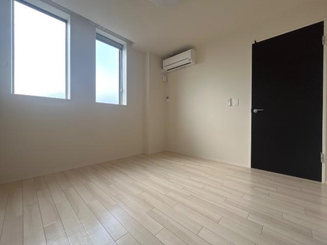 ストロベリー・フィールズ 部屋画像