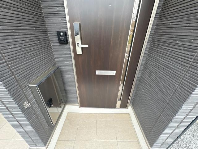 ＢＬＯＯＭ　ＣＯＵＲＴ　ＳＨＩＮＭＥＩ 玄関