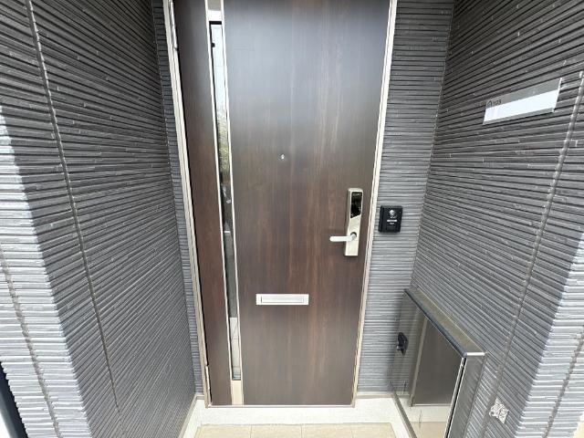 ＢＬＯＯＭ　ＣＯＵＲＴ　ＳＨＩＮＭＥＩ 玄関