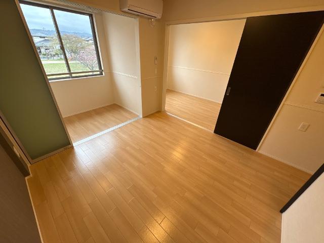 ＢＬＯＯＭ　ＣＯＵＲＴ　ＳＨＩＮＭＥＩ リビング
