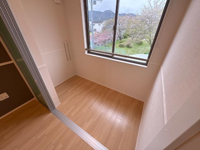 ＢＬＯＯＭ　ＣＯＵＲＴ　ＳＨＩＮＭＥＩ 室内