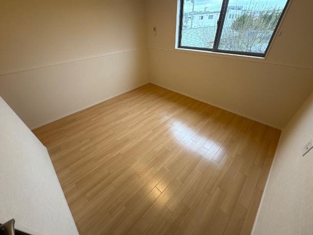 ＢＬＯＯＭ　ＣＯＵＲＴ　ＳＨＩＮＭＥＩ 室内