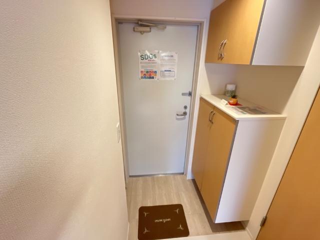 ノーブルコート台原 玄関