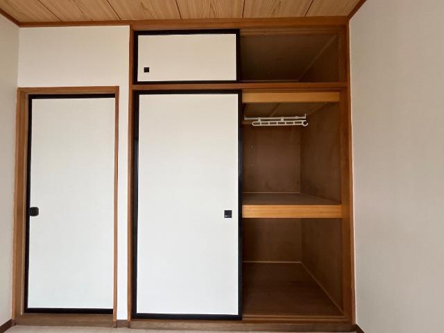 ルベール栄 玄関
