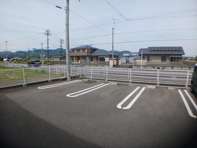 ラーク　フィールドⅣ（103） 駐車場