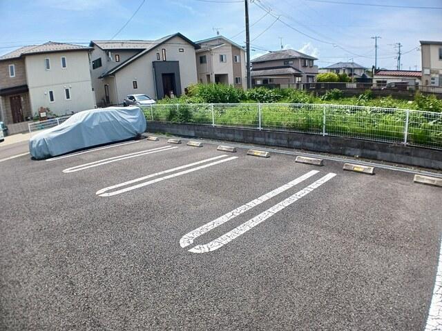メゾン　ヴァリェ　広瀬Ⅱ（103） 駐車場