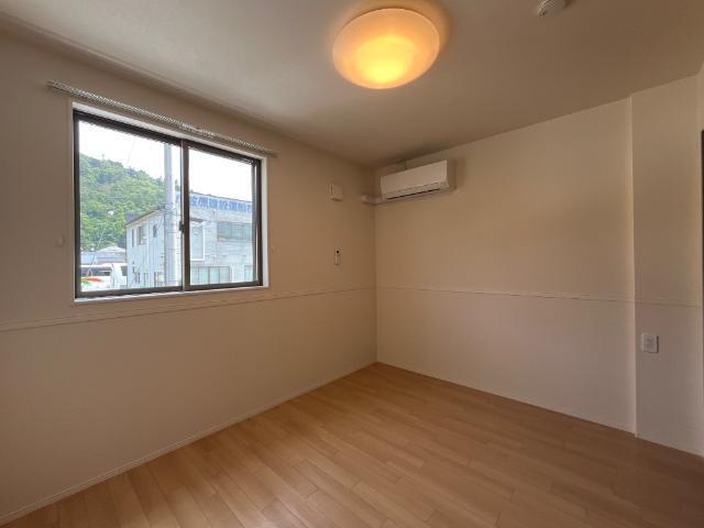秋千美 部屋画像