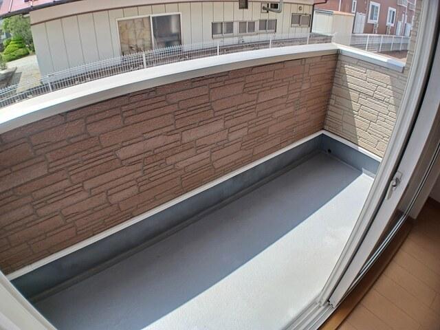ロイヤル　クレッセント　Ⅲ（101） バルコニー