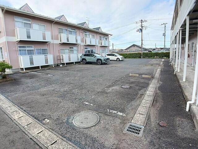 アーバンステートⅠ（204） 駐車場