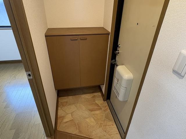 セジュールカワコー（103） 玄関