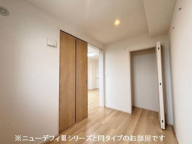 ルーチェフルサワＧＪ（305） 収納