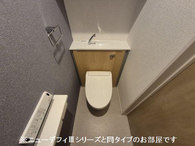 ルーチェフルサワＧＪ（102） トイレ