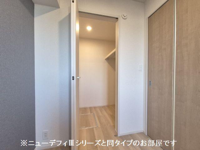 ルーチェフルサワＧＪ（102） 収納