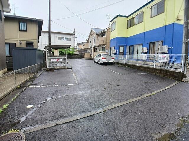 リバティーヒルズ（202） 駐車場