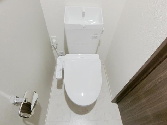 Ｄ−ＲＯＯＭ八軒小路（203） トイレ