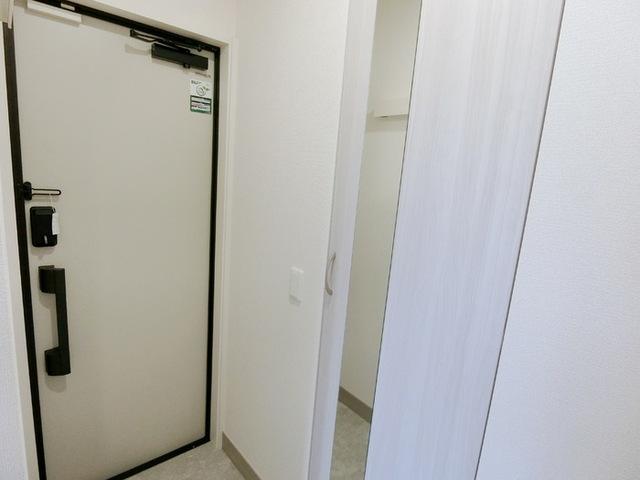 Ｄ−ＲＯＯＭ六十人町　Ｂ（103） 玄関