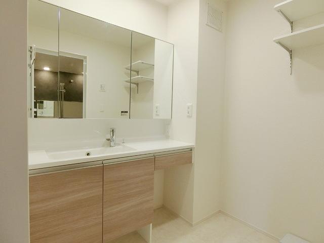 Ｄ−ＲＯＯＭ六十人町　Ｂ（303） 部屋画像