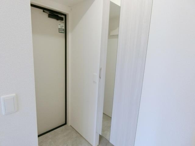 Ｄ−ＲＯＯＭ六十人町　Ｂ（303） 玄関
