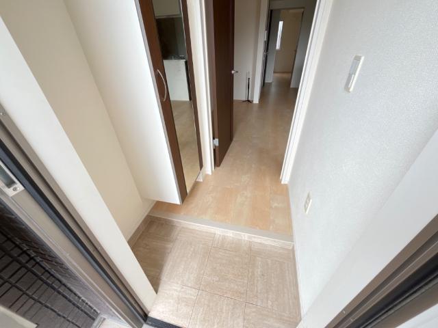 プエーロ 玄関