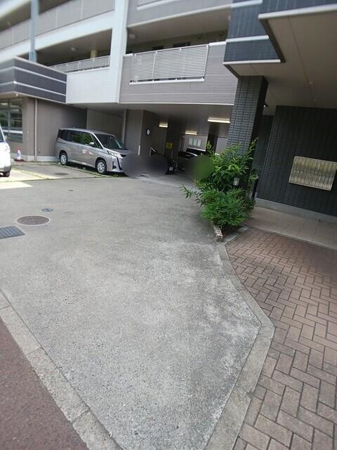 レガーミ泉中央（403） 駐車場