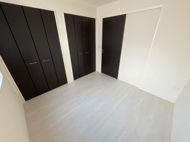 アインタウゼント 部屋画像