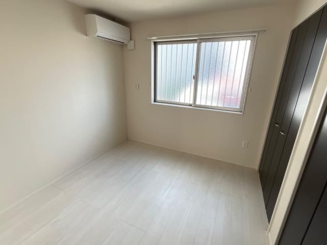 アインタウゼント 部屋画像