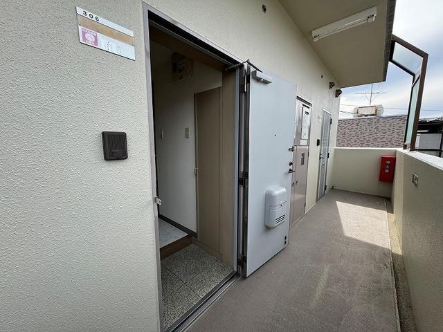 キャッスルパーク南仙台（306） 玄関