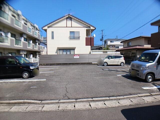 キャッスルパーク南仙台（306） 駐車場