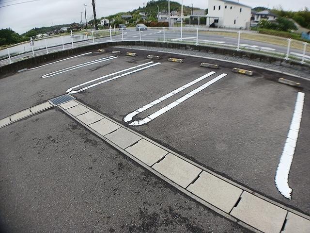 グレースリンクＡ（102） 駐車場