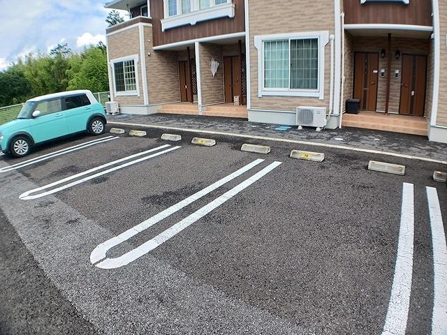 ラフォーレⅡ（103） 駐車場