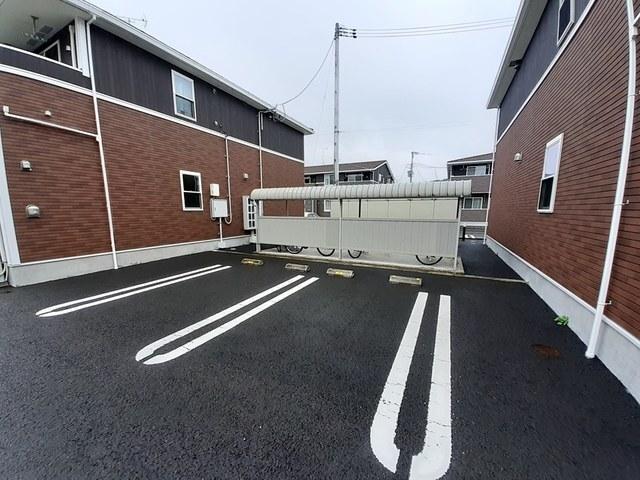 メゾン　ヴァリェ　広瀬Ⅱ（101） 駐車場