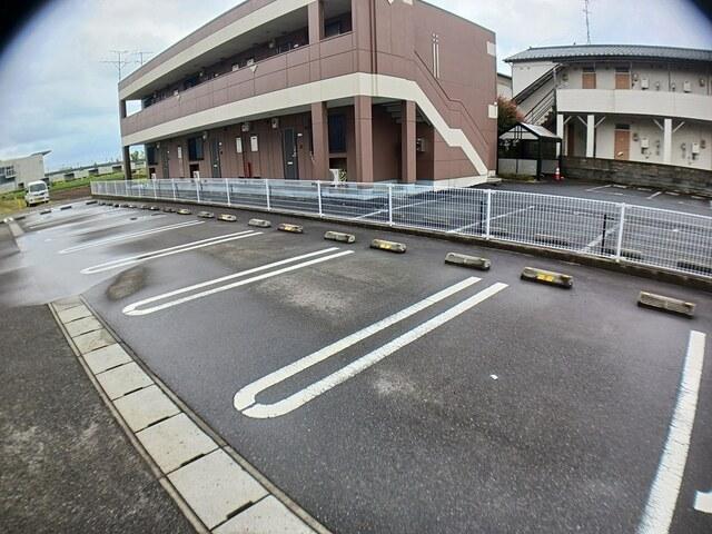 Ｋ−ａｎｇｅ（103） 駐車場