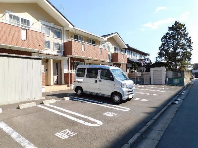リアン　青葉（101） 駐車場