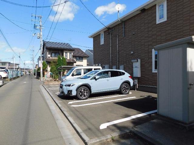 ソレイユ（101） 駐車場