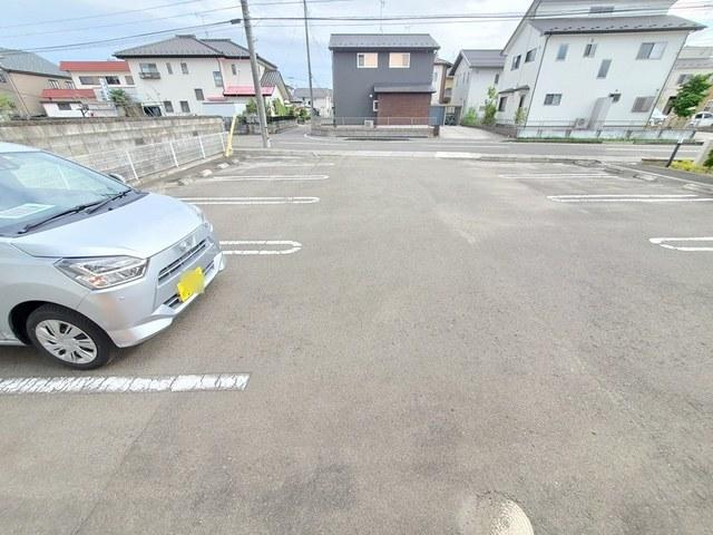 カーサフェリーチェ（203） 駐車場