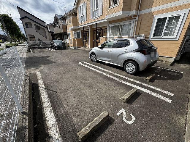 アーバンステートⅡ（202） 駐車場