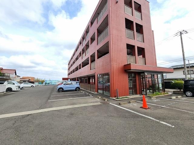 サニーヒル仙台南（403） 駐車場