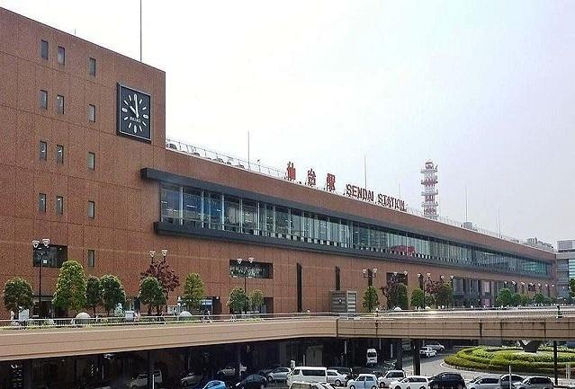 仙台駅：1100m