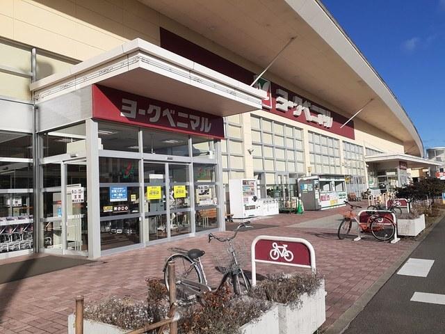 ヨークベニマル新田東店：1800m