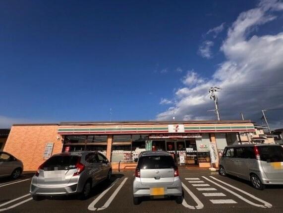 セブンイレブン 相馬大曲店：1000m
