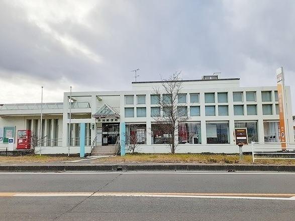 新地郵便局：1500m