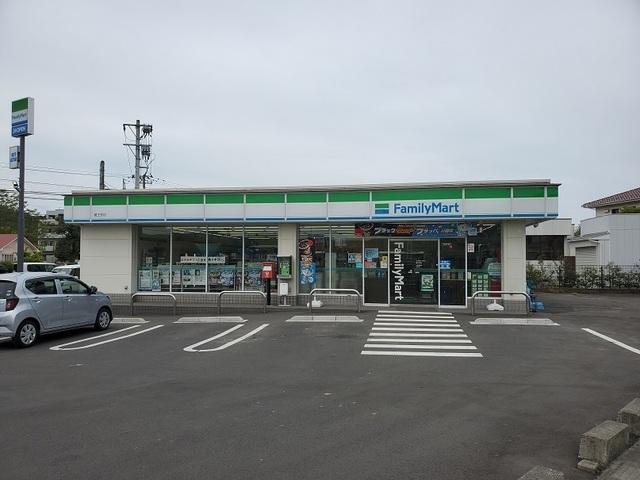 ファミリーマート蔵王宮店：160m